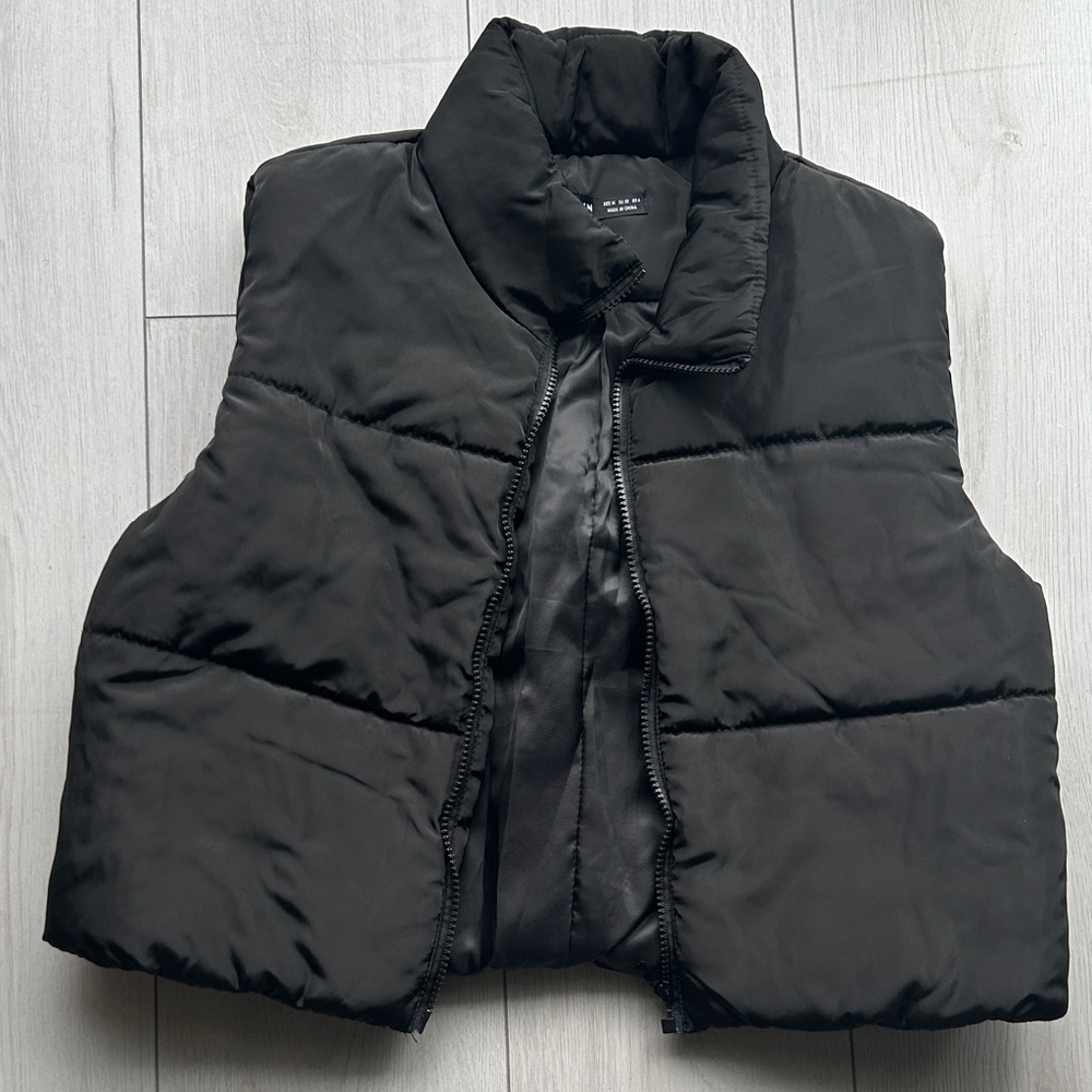 SHEIN Black Quilted Vest
